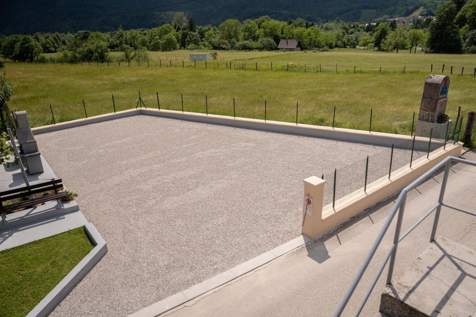 Affittacamere Relax House Soca Bovec Esterno foto