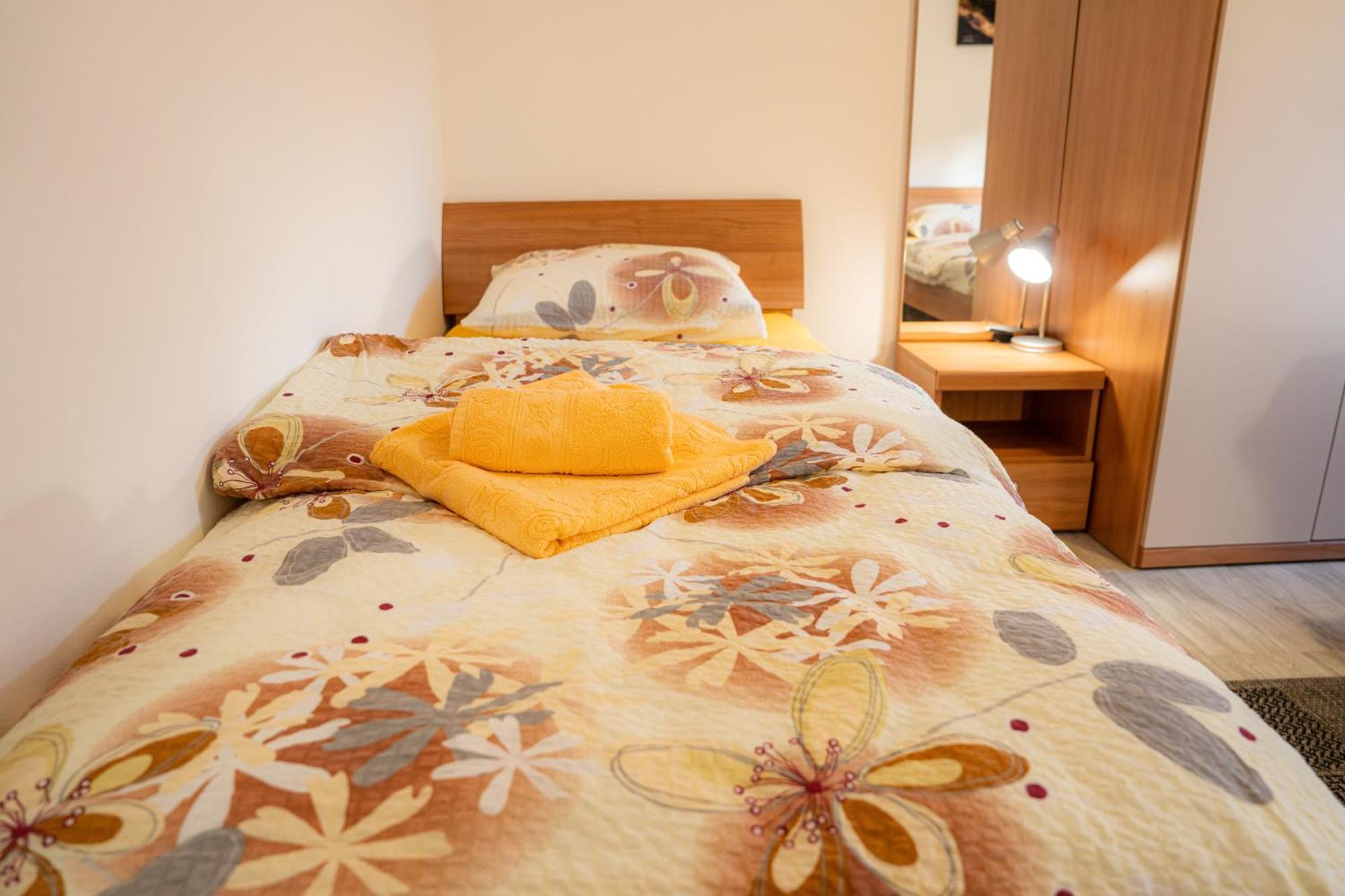 Affittacamere Relax House Soca Bovec Camera foto
